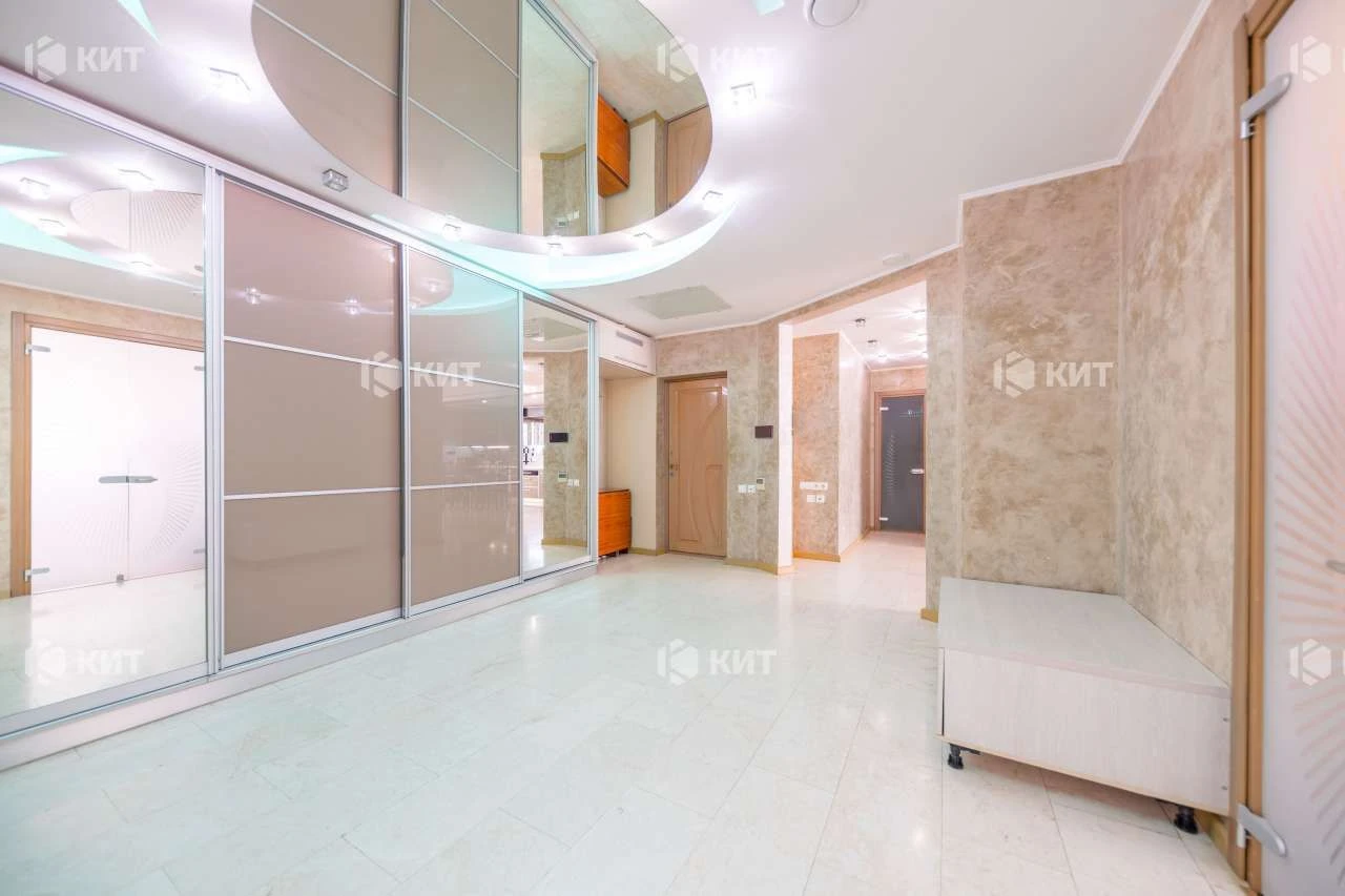 3-кімнатна, 125 м2, Центр (вул. Культури, метро Научна, ЖК Олимп)