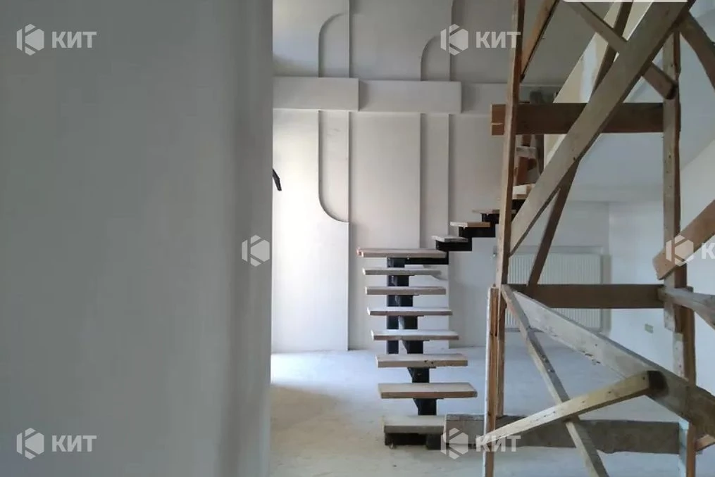 6к. 210 м2. Центр, пр. Незалежностi (м. Держпром) 105525 - Пр