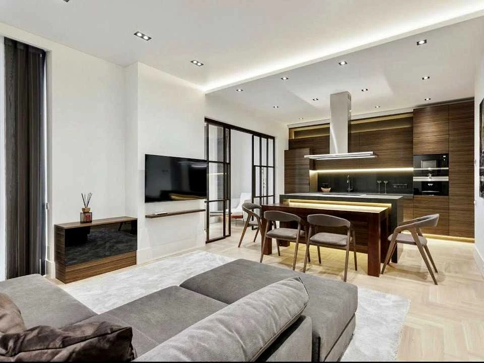 Apartment. Odessa, Velika Arnautska Street