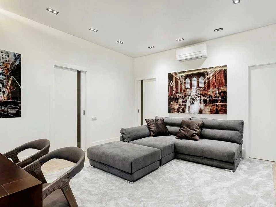 Apartment. Odessa, Velika Arnautska Street