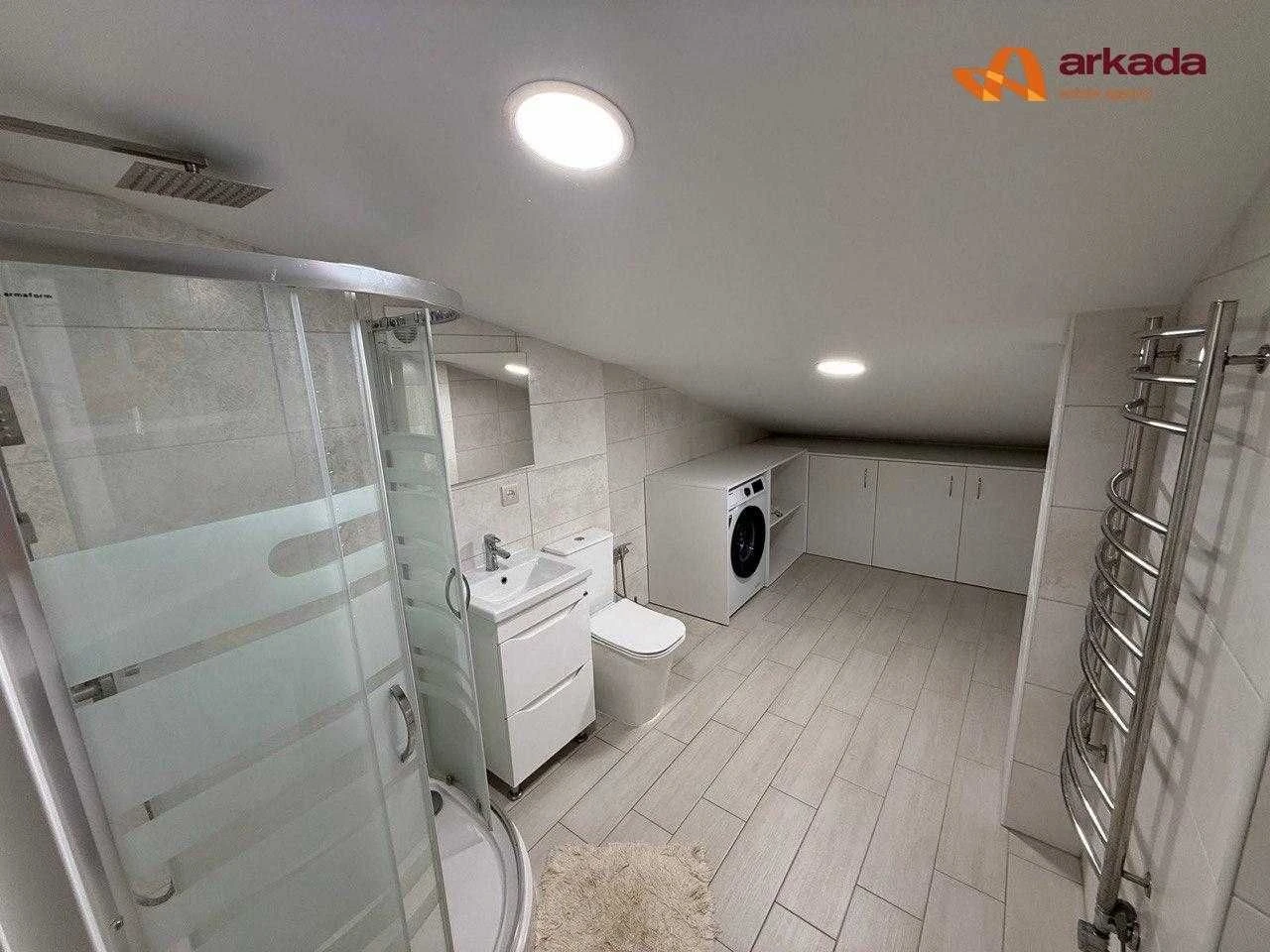 For Sale: 3-bedroom apartment