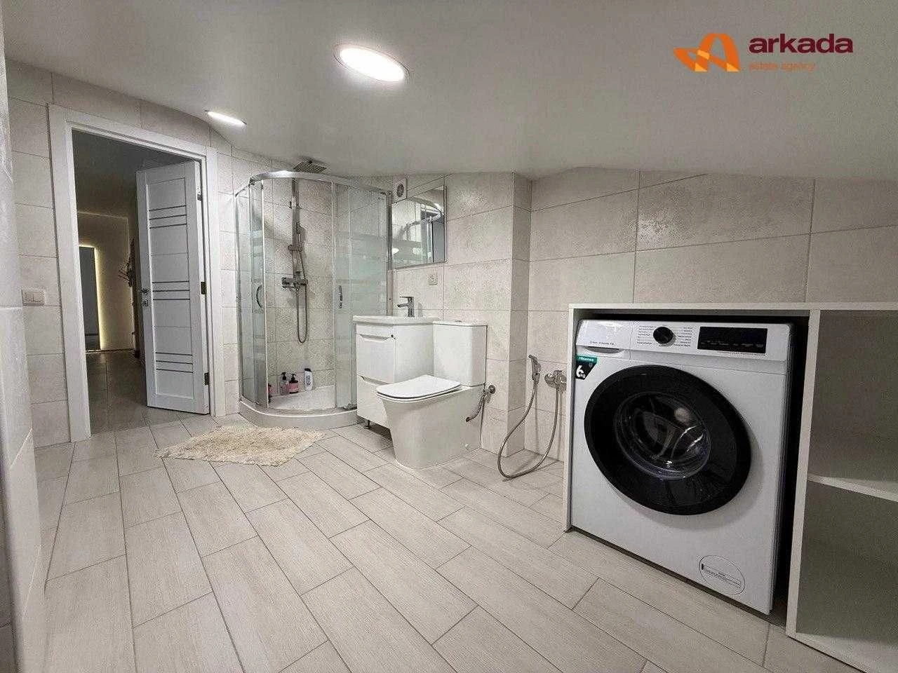For Sale: 3-bedroom apartment