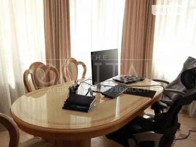 Продаж 3к квартири 149 кв. м на просп. Володимира Івасюка ПР