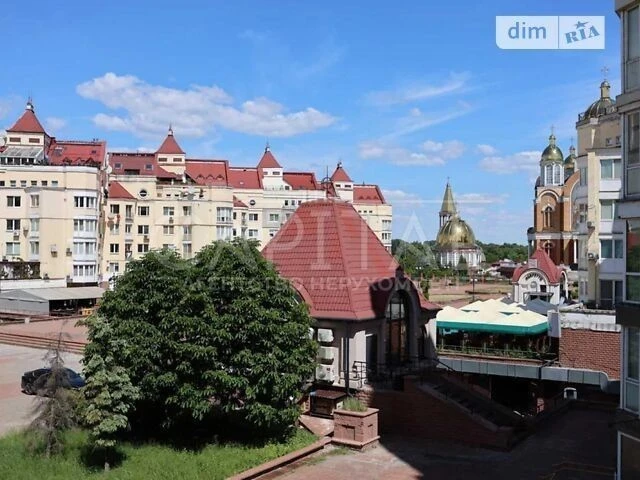 Продаж 3к квартири 149 кв. м на просп. Володимира Івасюка ПР