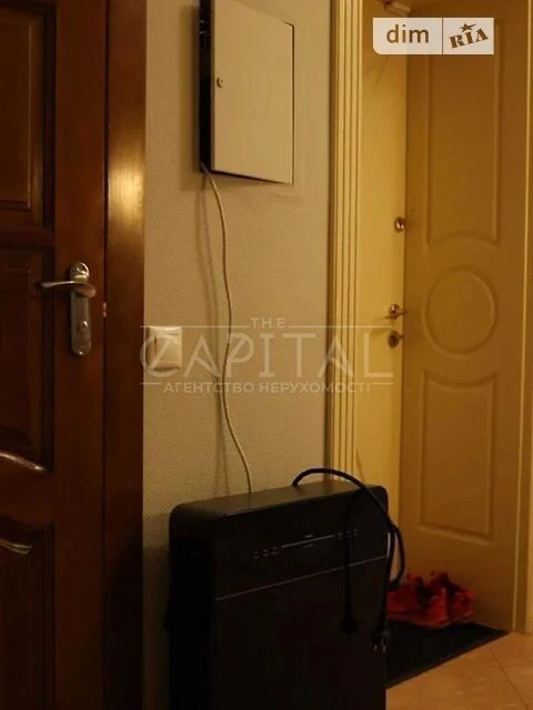 Продаж 3к квартири 149 кв. м на просп. Володимира Івасюка ПР