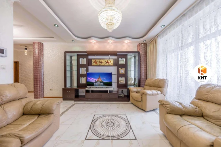 4 rooms, 100 sq.m, Saltivka (Saltivka, Akademika Pavlov, Gvardeysk Housing Estate)
