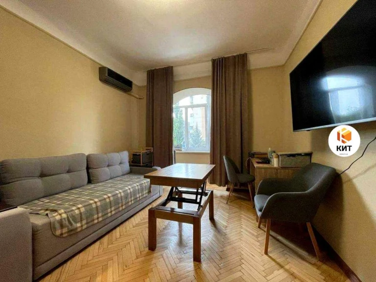 3 rooms, 70m2 Center (St. Ярослава Мудрого, St. Григорія Сковороды (Pushkin)