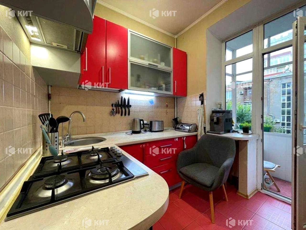 3 rooms, 70m2 Center (St. Ярослава Мудрого, St. Григорія Сковороды (Pushkin)
