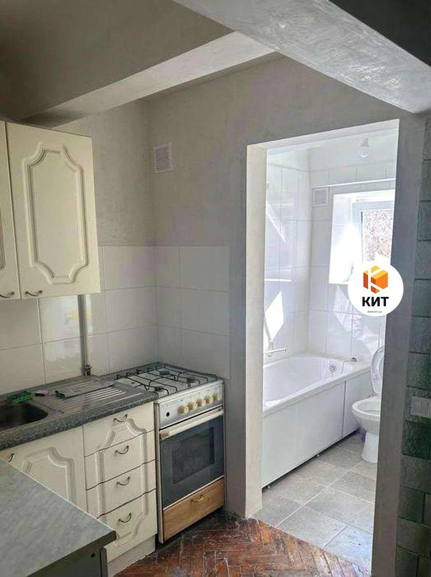 2к. 49м2, Центр (ТРЦ Никольский, пер. Короленка 10) 133409 -