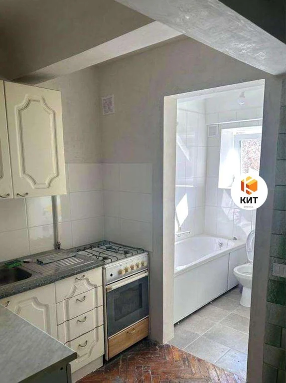 2к. 49м2, Центр (ТРЦ Никольский, пер. Короленка 10) 133409 -