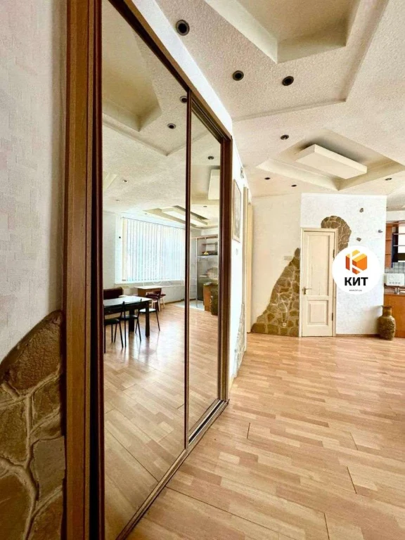 3к. 75м², Центр (ул. Лермонтовская 14/16, м. Ярослава Мудрого) 128