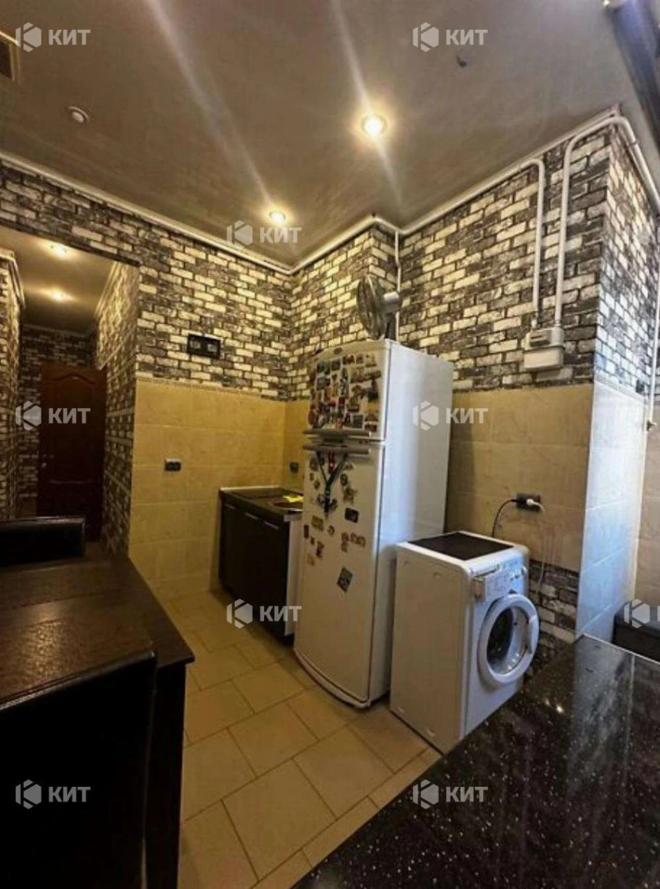 2к.90м2 Центр (м. Архитектора Бекетова, ул. Дарвина 19) 1321
