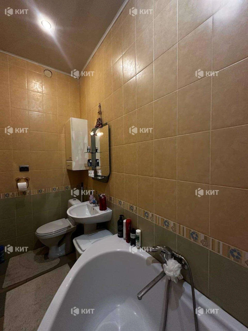 2к.90м2 Центр (м. Архитектора Бекетова, ул. Дарвина 19) 1321