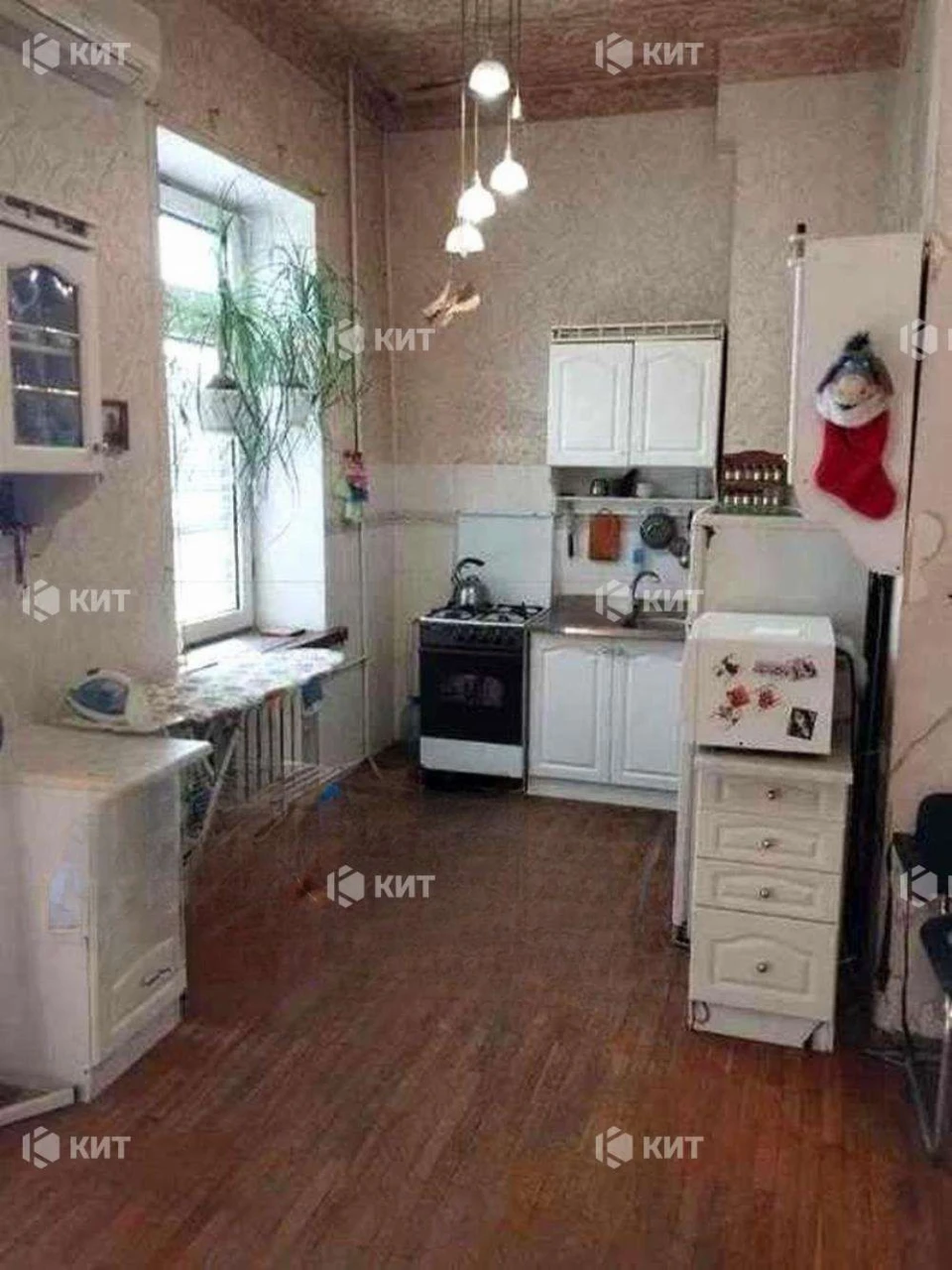 1к. 43м2 Центр (м. Архитектора Бекетова, Потебни ул. 3) 1340