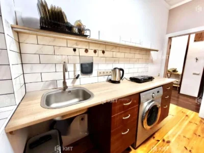 3 bed, 73 sq m, Center (St. Yaroslava Mudroho, Arts (Krasnoznamyennia)