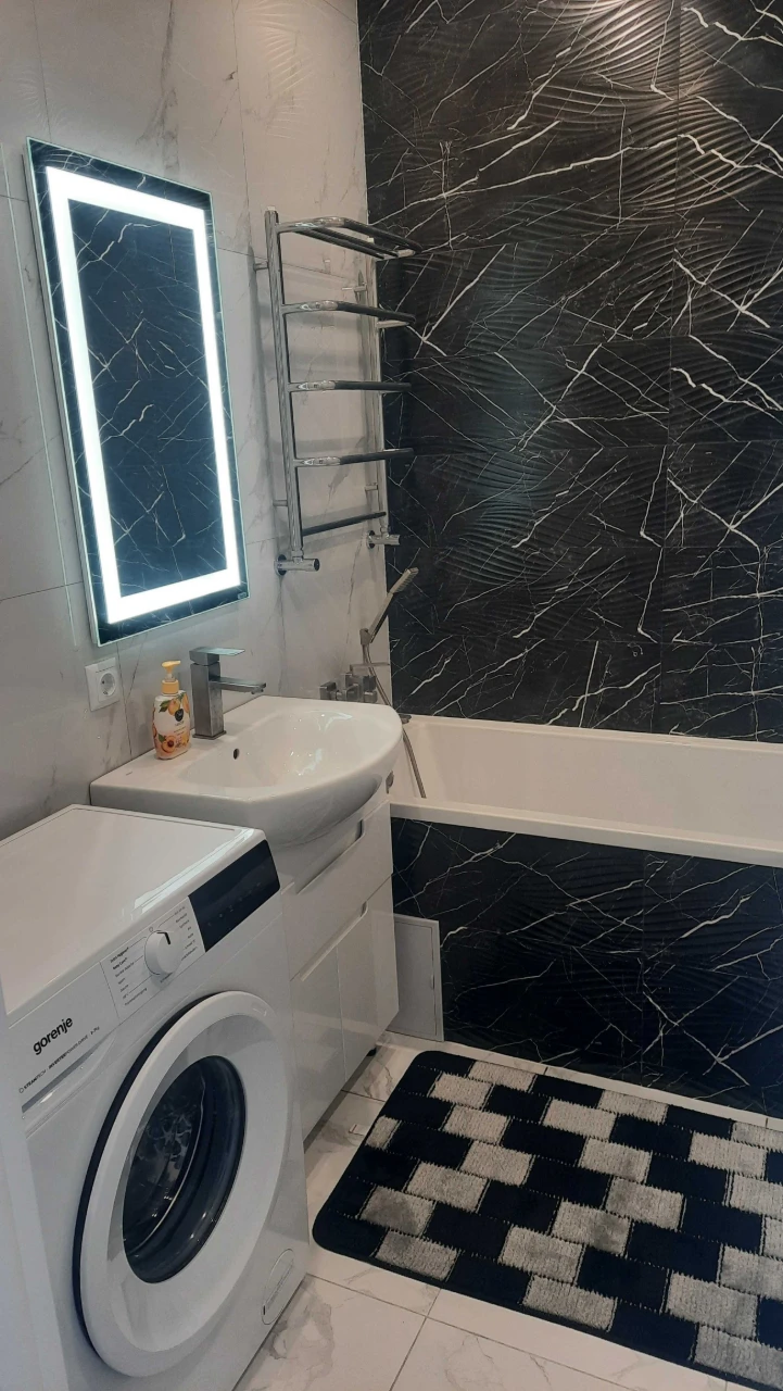 Продаж! Продам 1-кімнатну квартиру з євроремонтом, меблями та побутовою технікою