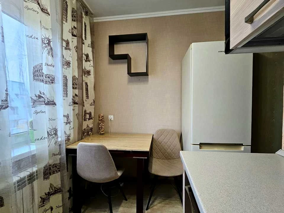 Apartment. Pereomohy Prospect