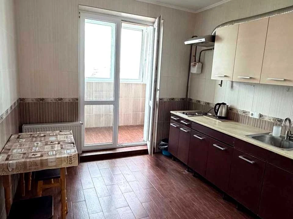 Apartment. Saltyvskoho Avenue, Kharkiv