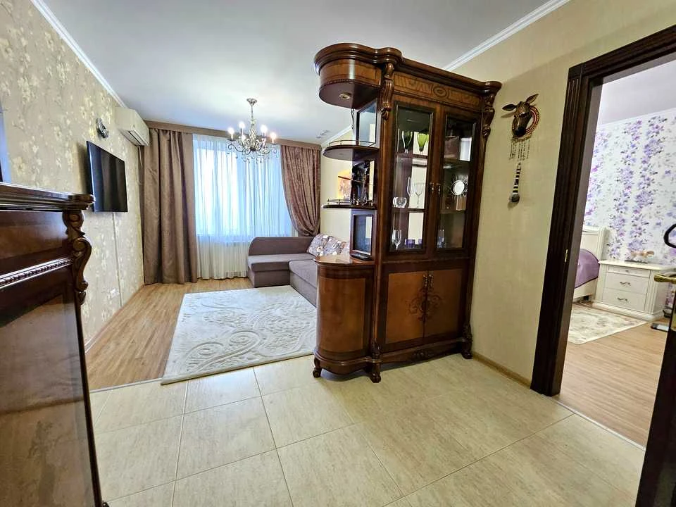 Apartment. Pereomohy Prospect