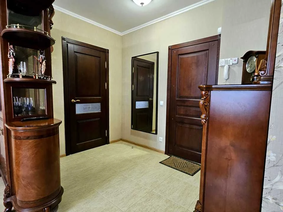 Apartment. Pereomohy Prospect