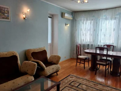 Apartment. Saperno-Slobidska St.