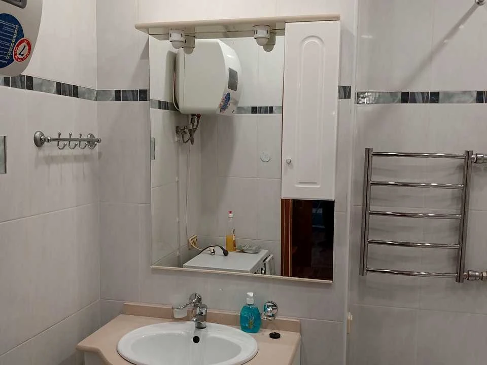 Apartment. Saperno-Slobidska St.