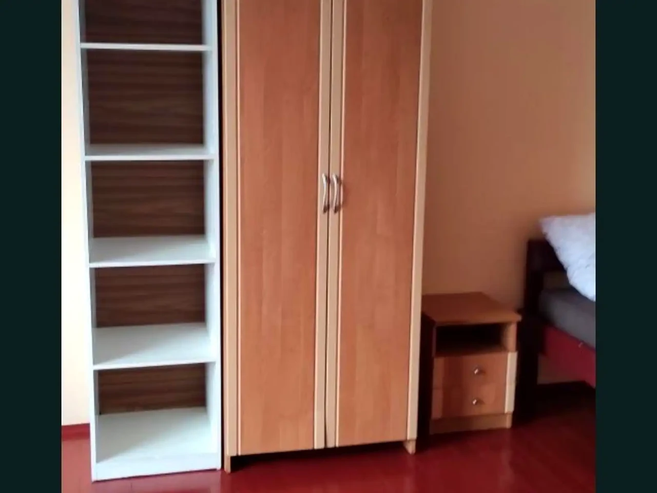 Оренда квартири 5-кімн. 220 м² 3/25 пов.