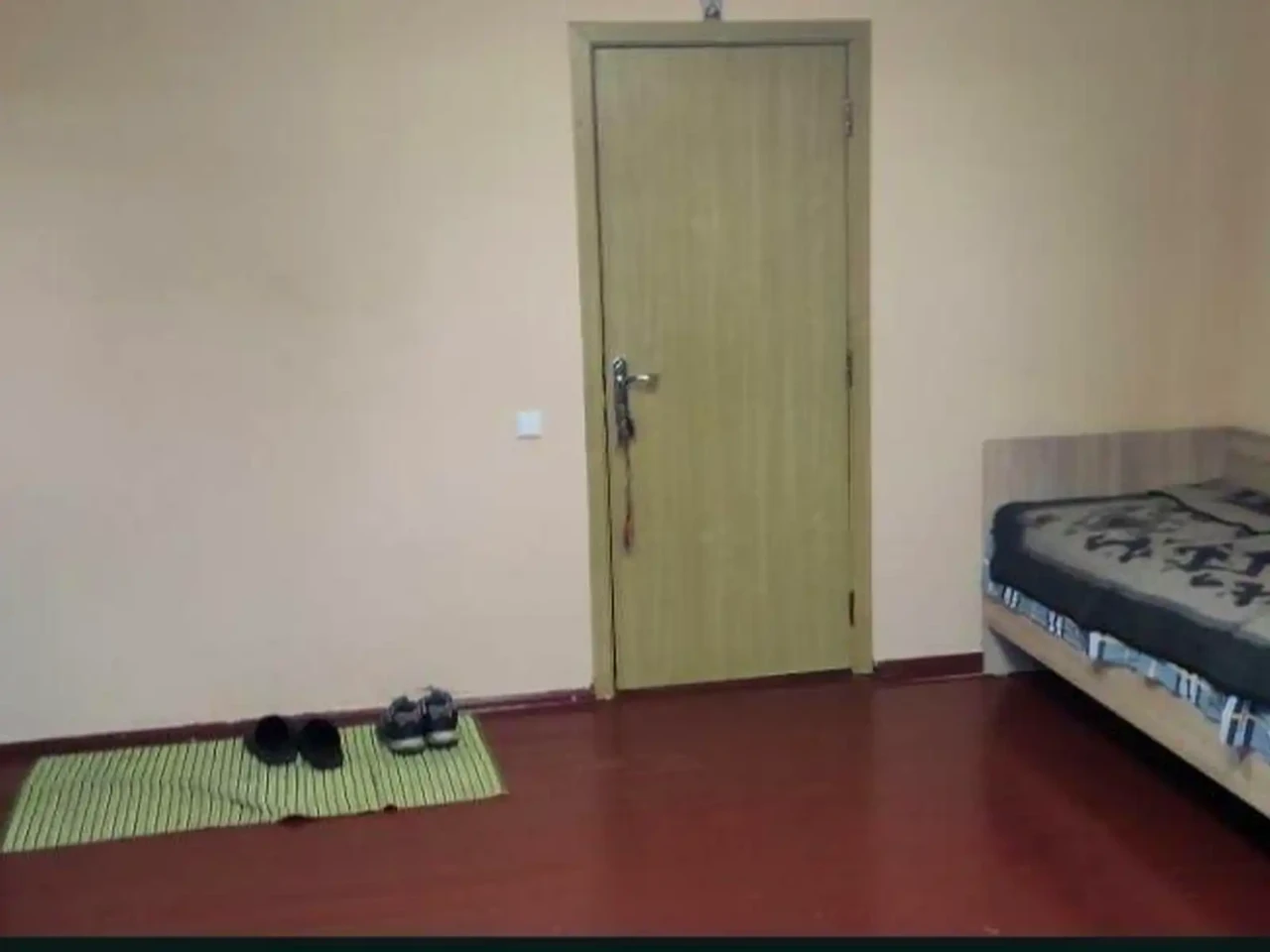 Оренда квартири 5-кімн. 220 м² 3/25 пов.