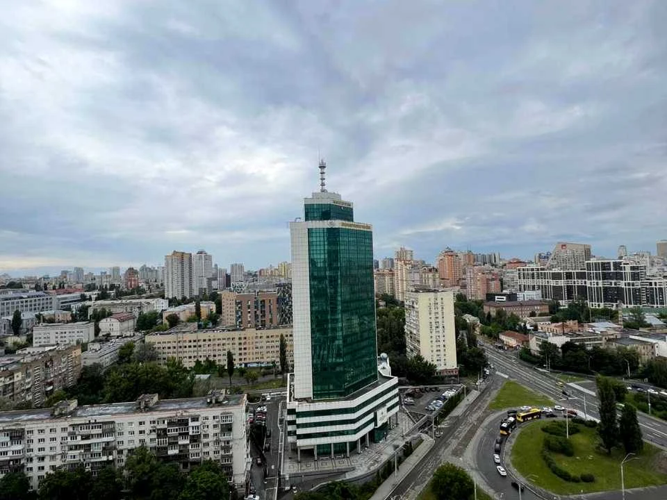 Квартира. Киев, Берестейский просп.