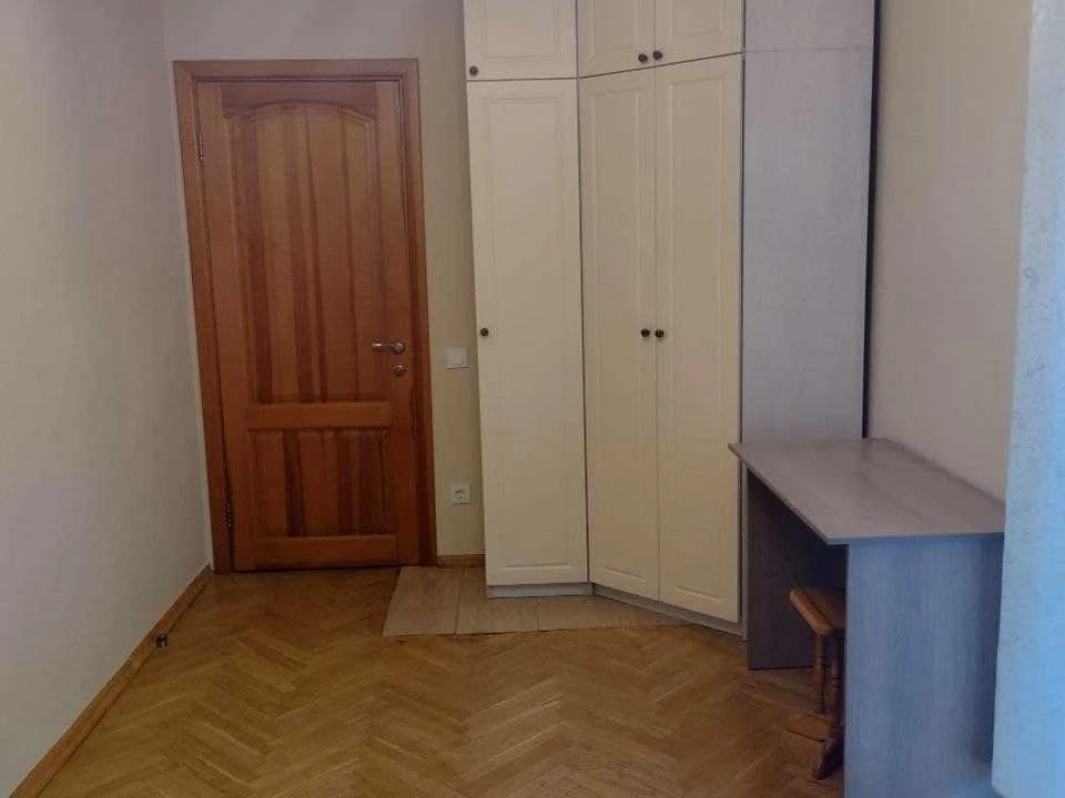 Квартира. Київ, Рибальська вулиця.