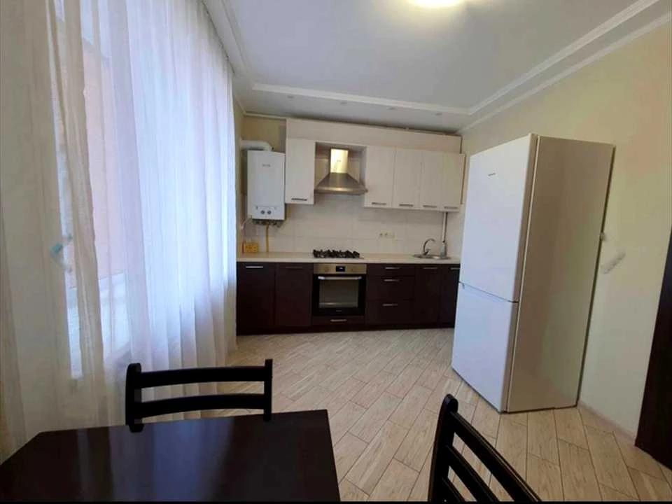 Apartment. Dnipro, Vysovoltna St.