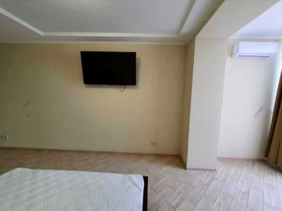 Apartment. Dnipro, Vysovoltna St.