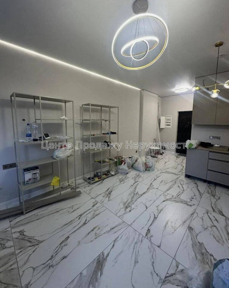 Продаж 1-кімн. кв, 27 м², цоколь/11 эт, ЖК Метро Парк, Київ