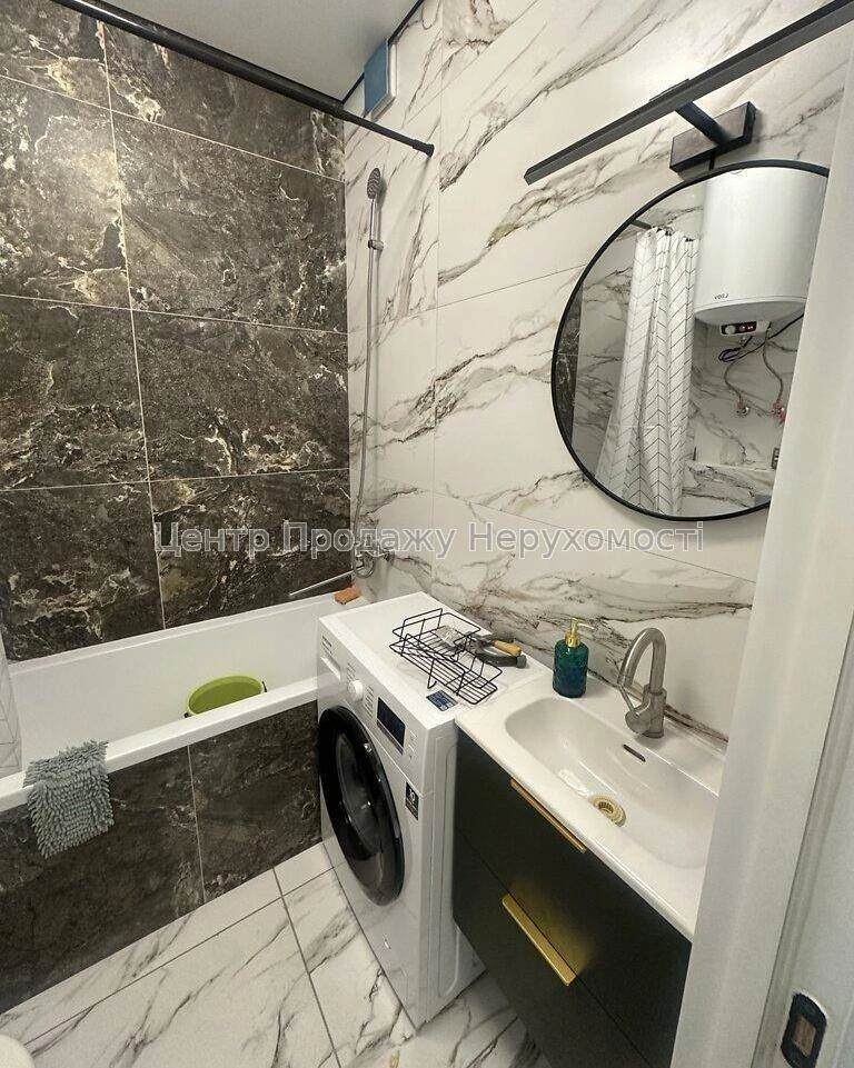Продаж 1-кімн. кв, 27 м², цоколь/11 эт, ЖК Метро Парк, Київ