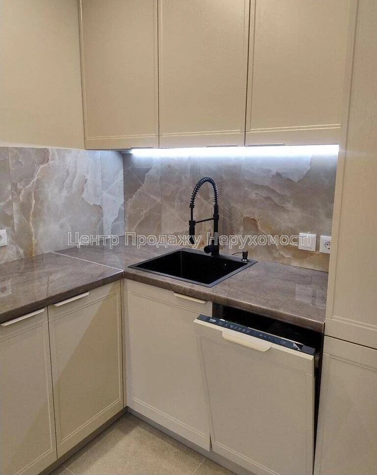 Продается 1-комнатная квартира, 43,5 м², 4/25 этаж, ЖК «Варшавский 3»