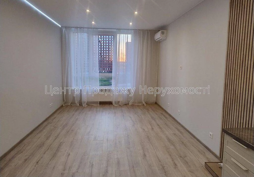 Продается 1-комнатная квартира, 43,5 м², 4/25 этаж, ЖК «Варшавский 3»
