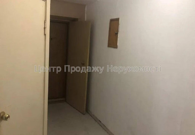 For Sale: 2-room apartment 62.2 sq.m on the 2nd floor