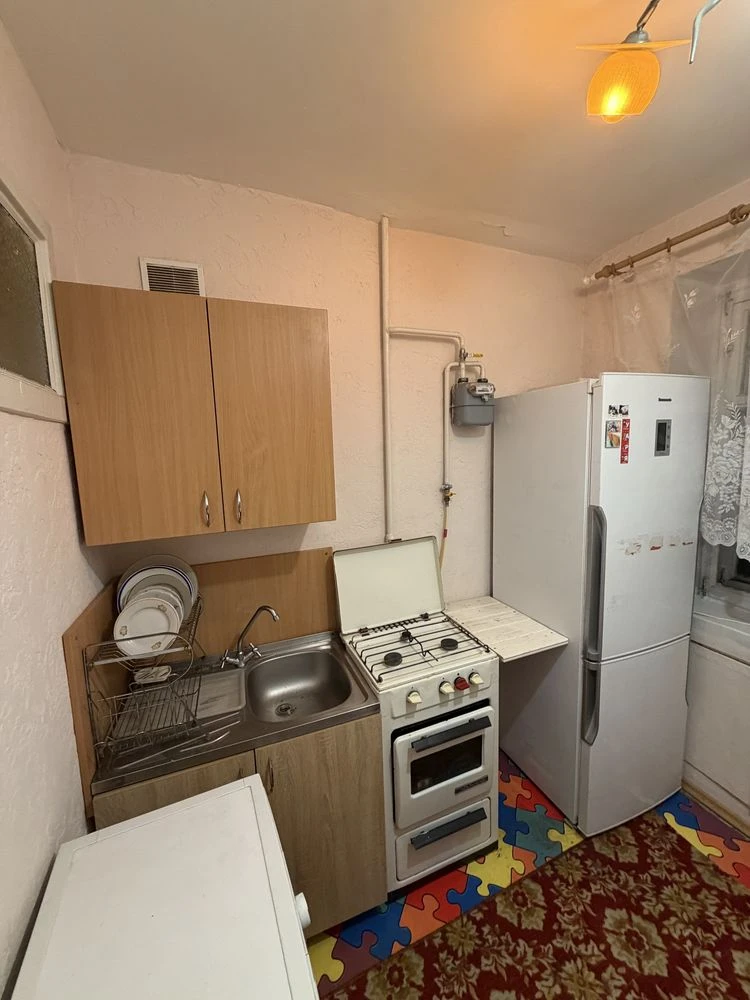 Продам 1-кімнатну квартиру на Лівому березі, вул. Котляревського