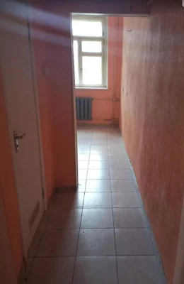 For Sale: 3-room apartment on Petrovsky Prospect.