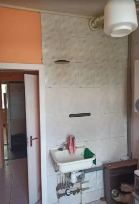 For Sale: 3-room apartment on Petrovsky Prospect.