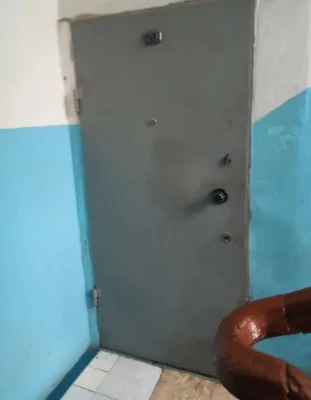 For Sale: 3-room apartment on Petrovsky Prospect.