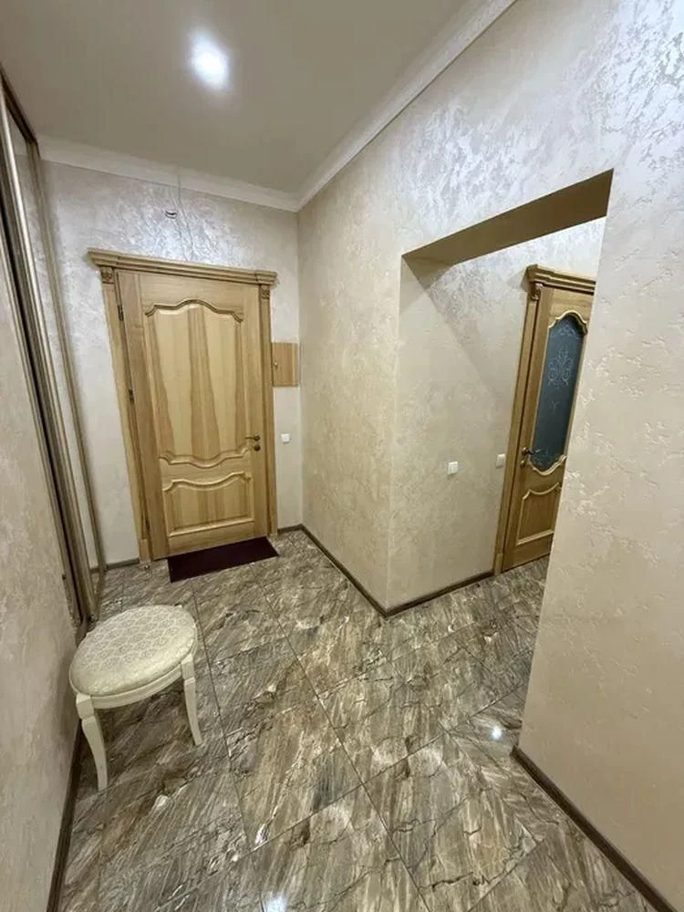 Продається 3-кімнатна квартира на проспекті Кірова