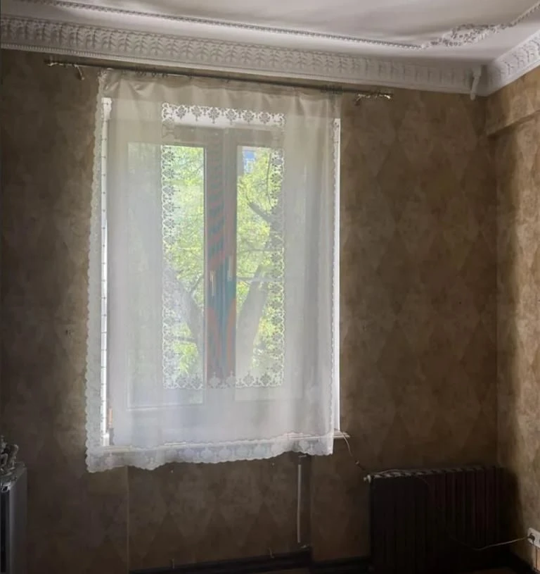 Продам 4-комнатную квартиру в районе Гончара Олеся, улица