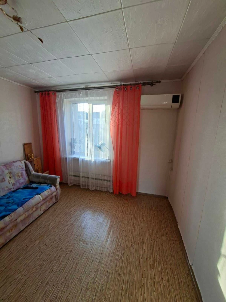 Продається гостьова квартира, метро "Заводська"