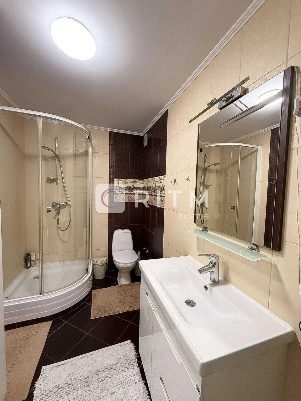 Sale of a spacious 1-bedroom apartment on Lipinskogo Street