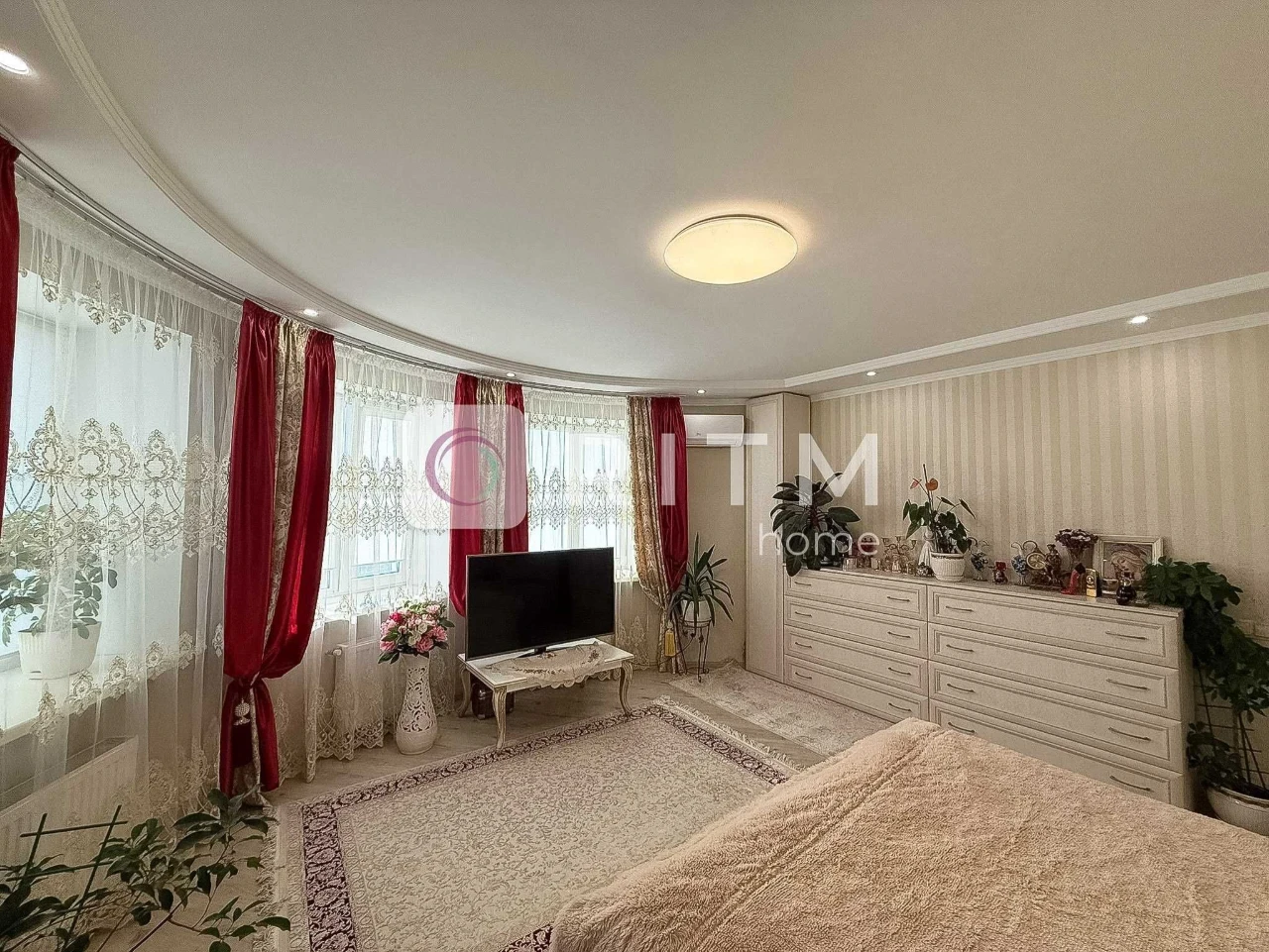 Sale of a spacious 1-bedroom apartment on Lipinskogo Street