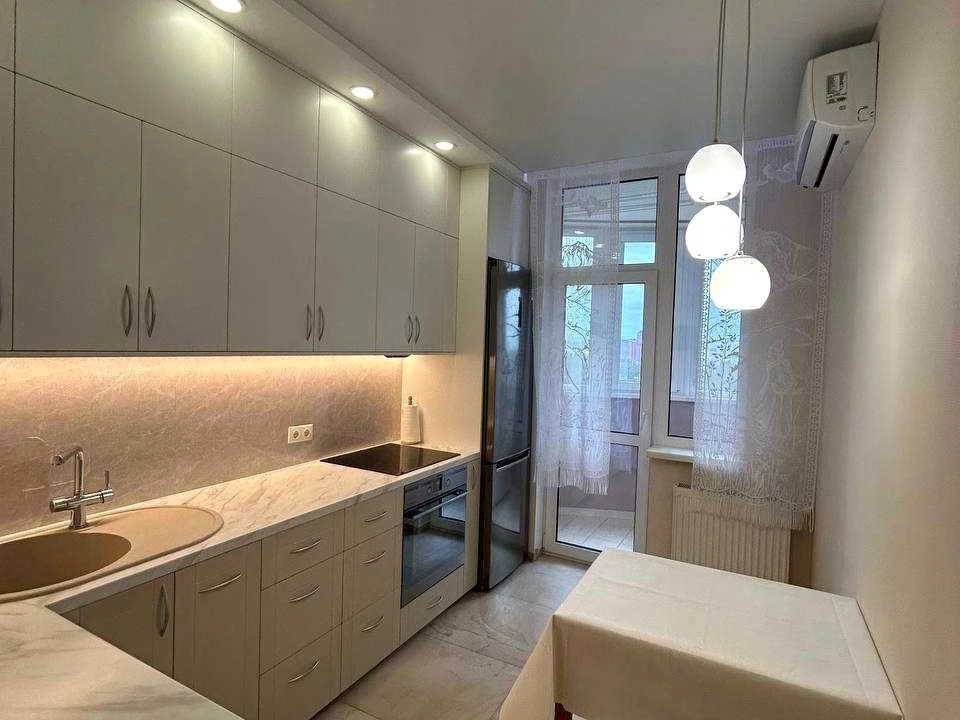 Apartment. Svytla Street, Kyiv