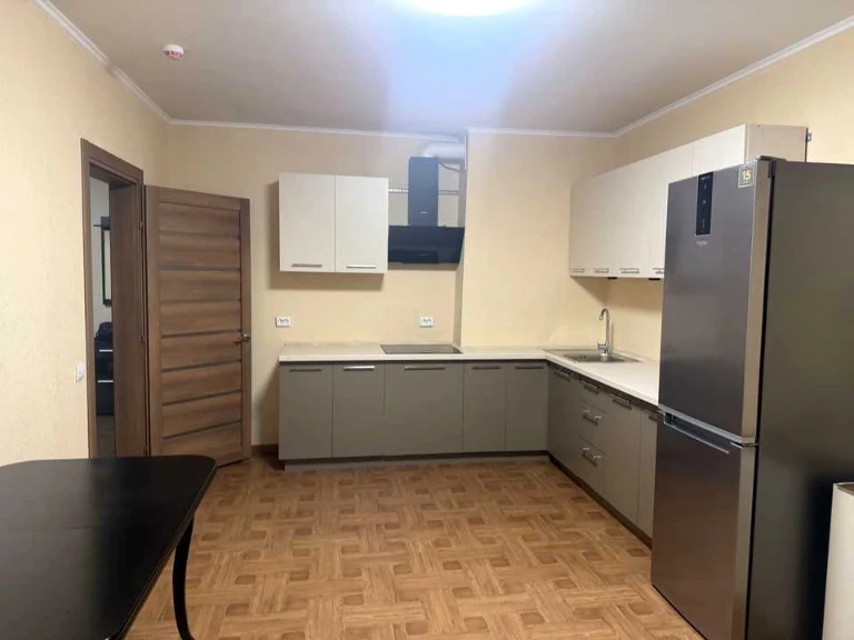 Apartment. Revutsky Street, Kyiv