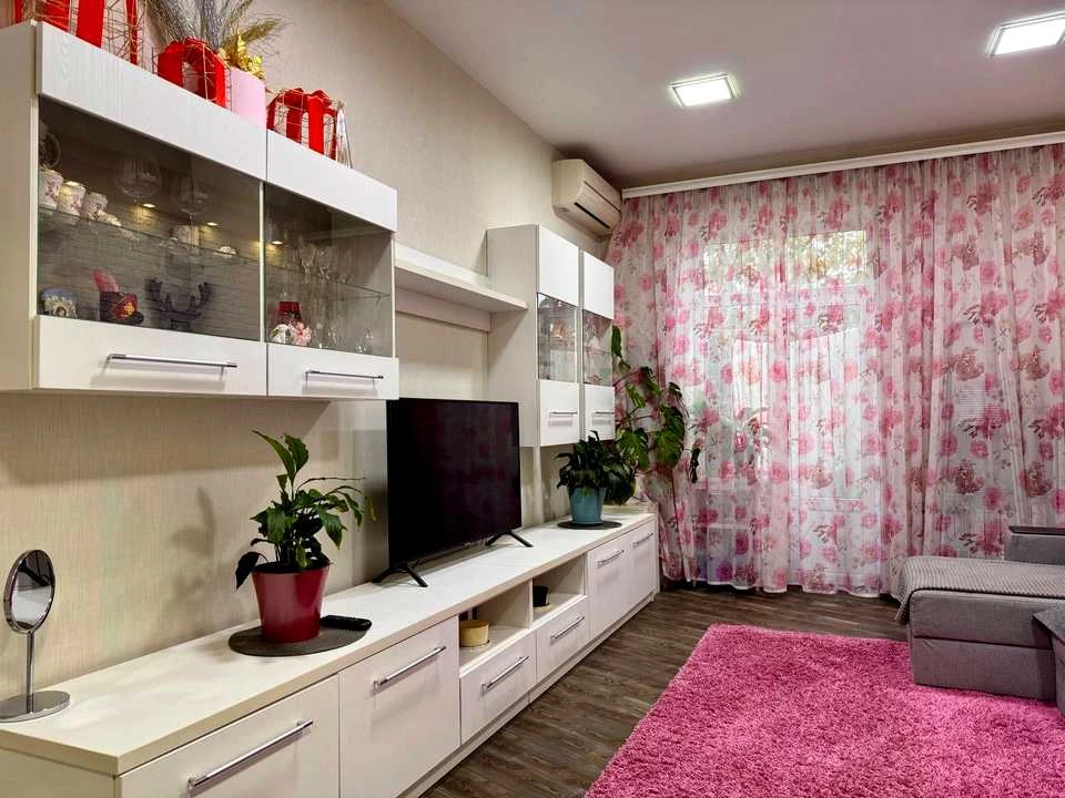 Apartment. Dnipro, Sergei Nygoyan Street