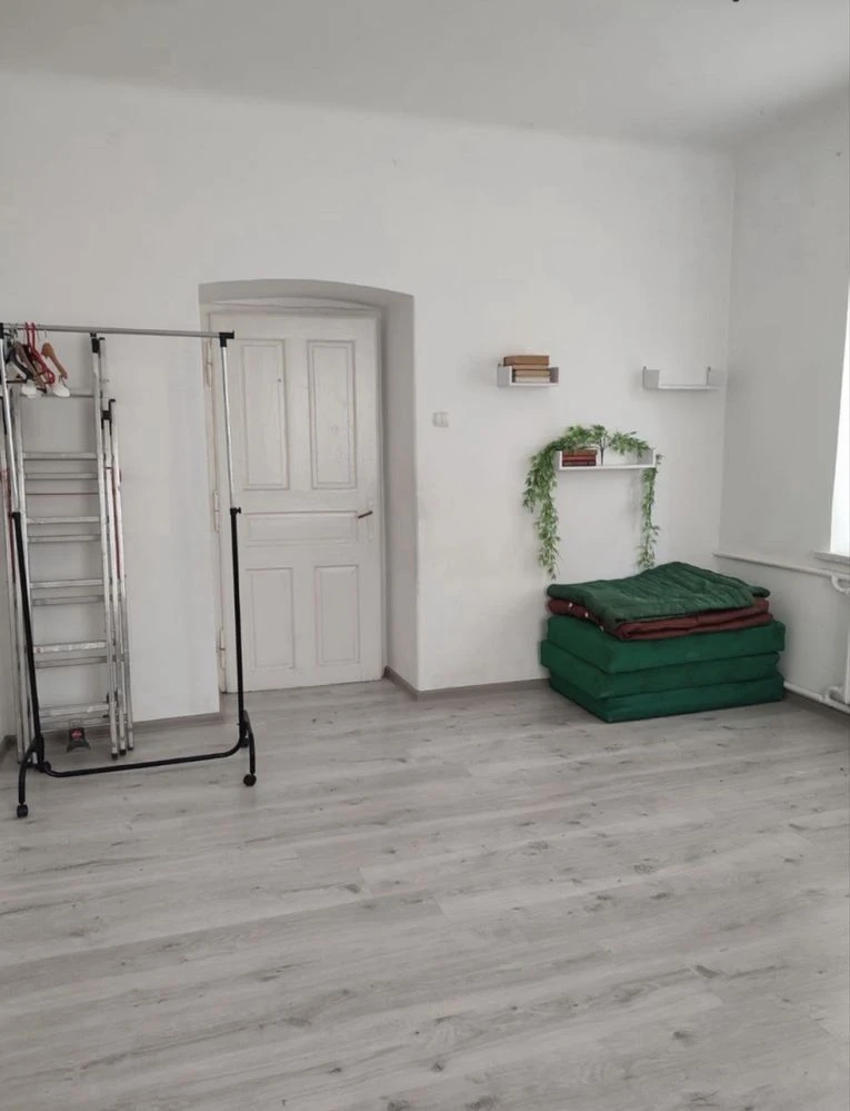 Продаю 2-кімнатну квартиру, Львів, вул. Зерова